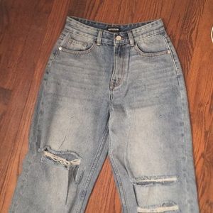 pretty little thing low rise baggy jeans